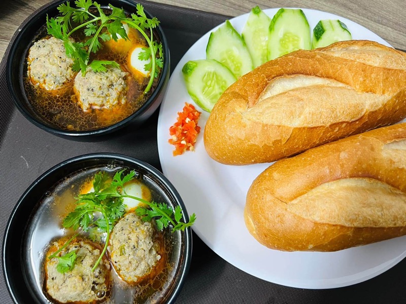 Bánh mỳ xíu mại Đà Lạt