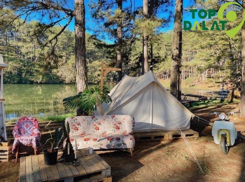 Không gian mát mẻ, rộng rãi lý tưởng cho picnic gia đình tại Hồ Tuyền Lâm