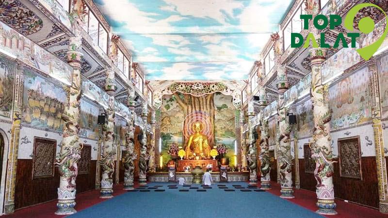 Tượng Phật trong nhà bằng bê tông lớn nhất Việt Nam