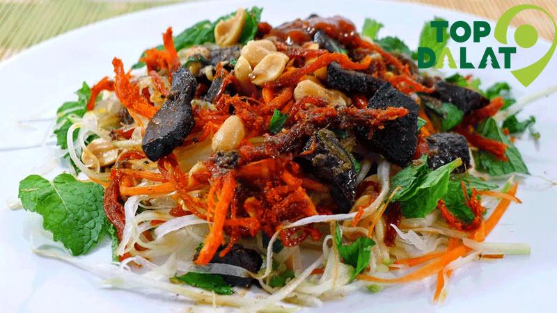 Đu đủ trộn khô bò – “Xắp xắp” mang đậm hồn phố núi