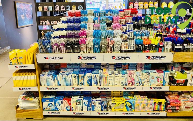 Dịch vụ và trải nghiệm tại Nhà sách