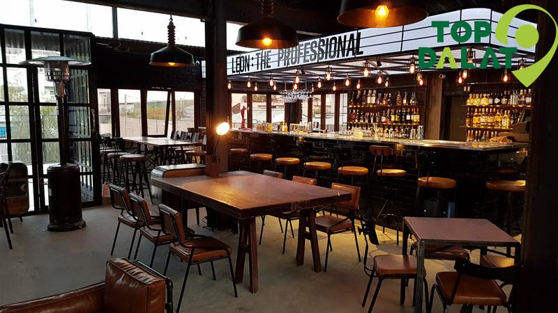 Léon Bar – Nghệ thuật và cocktail bên hồ Xuân Hương